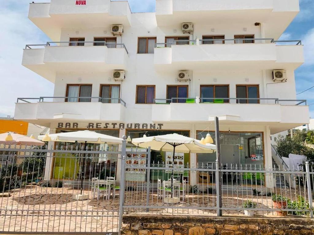 Mintt Hotel Ksamil Buitenkant foto