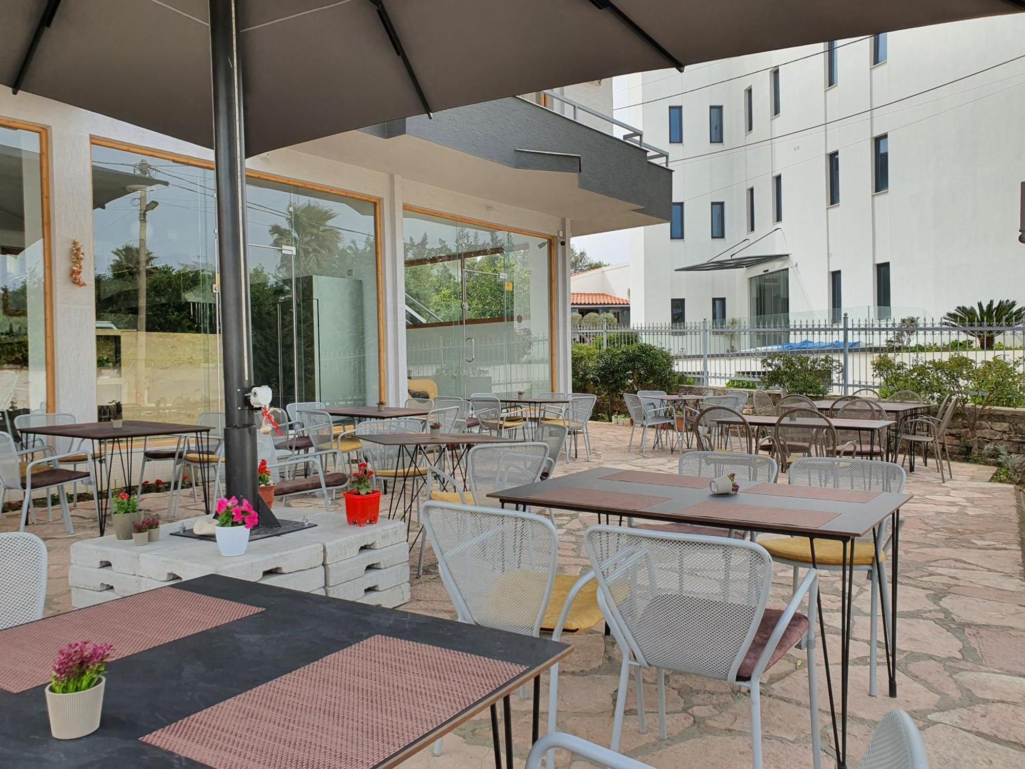 Mintt Hotel Ksamil Buitenkant foto