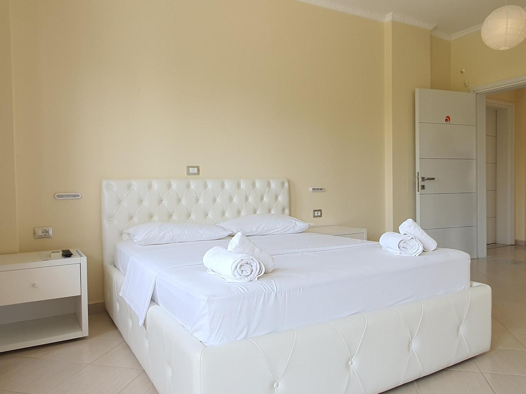 Mintt Hotel Ksamil Buitenkant foto