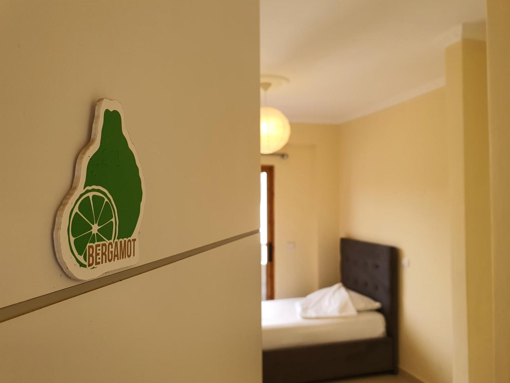 Mintt Hotel Ksamil Buitenkant foto