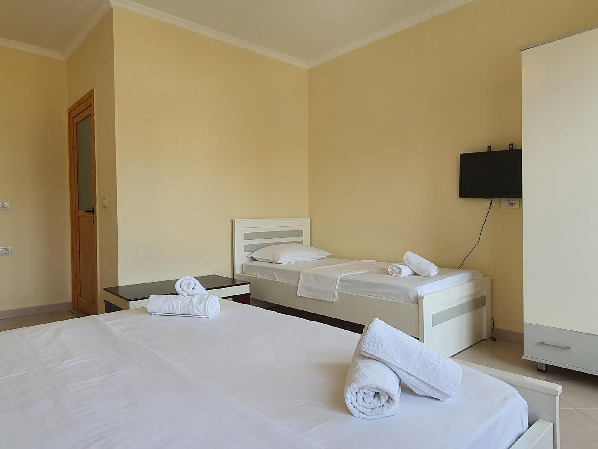 Mintt Hotel Ksamil Buitenkant foto