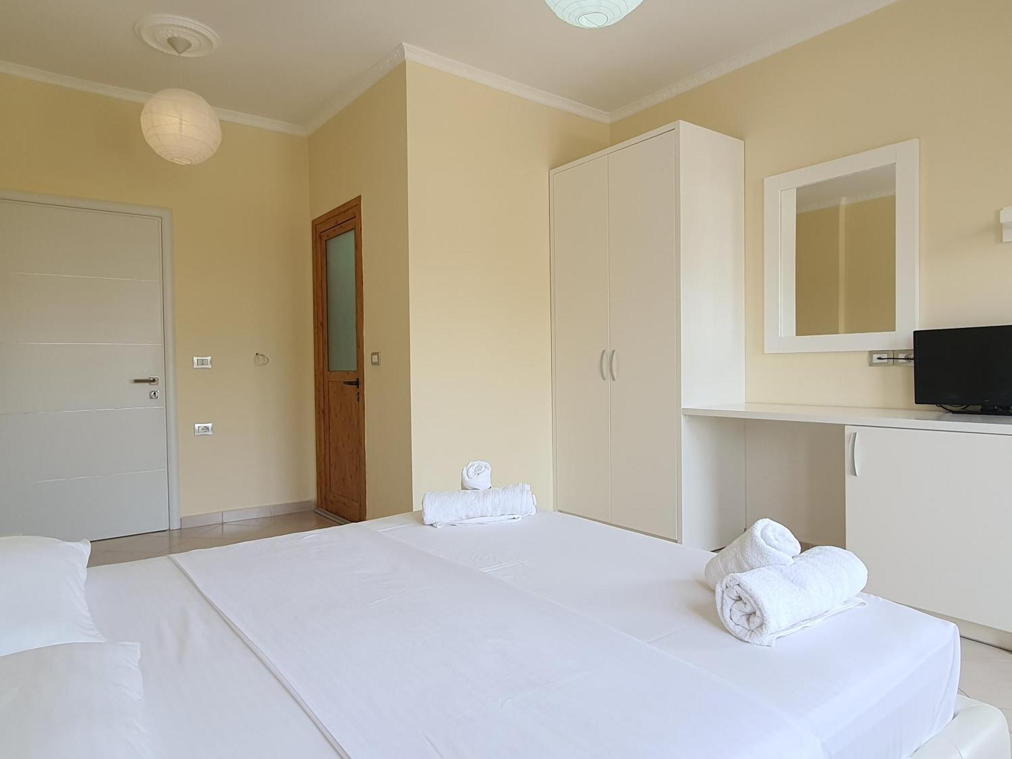 Mintt Hotel Ksamil Buitenkant foto