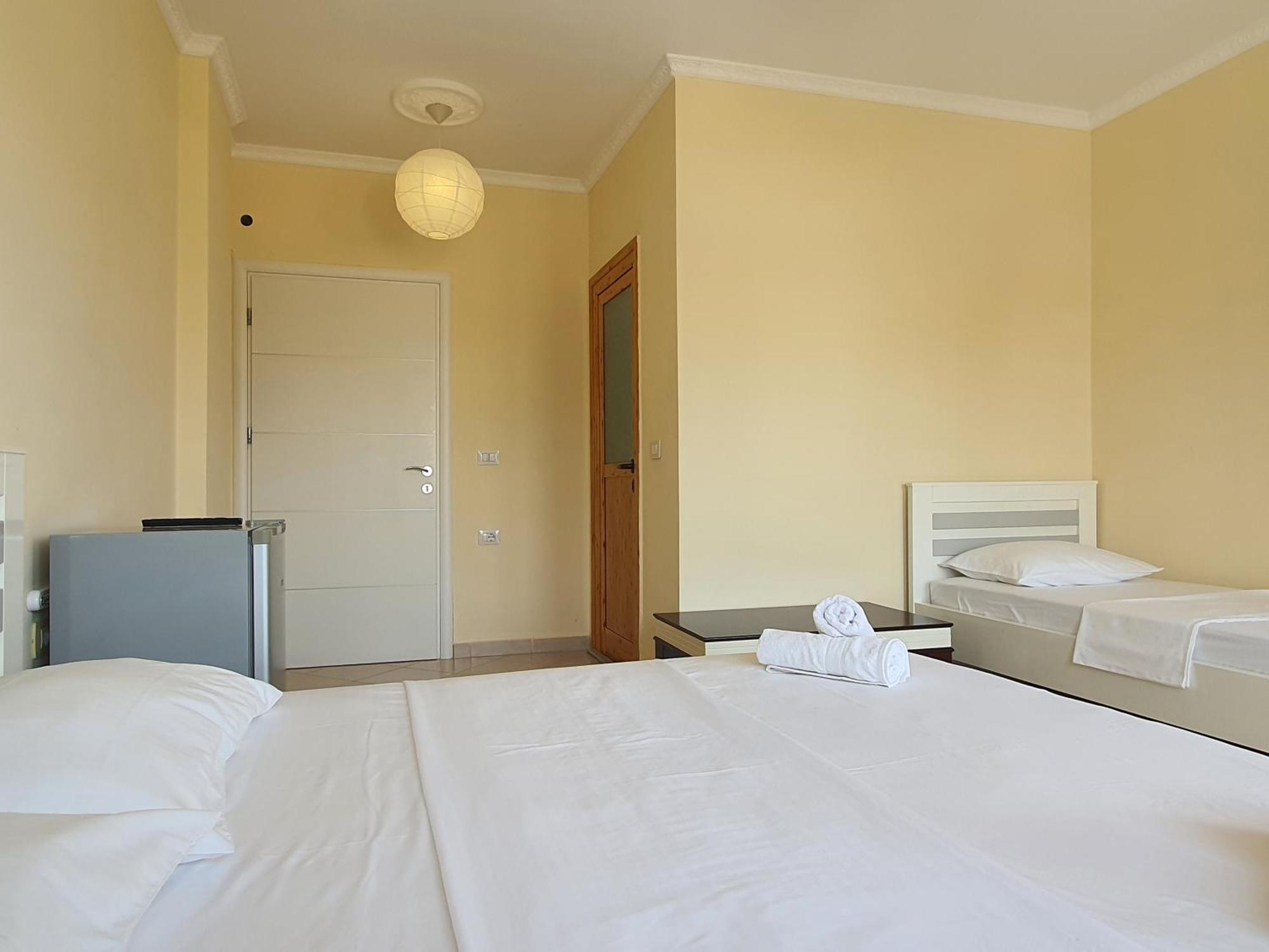 Mintt Hotel Ksamil Buitenkant foto